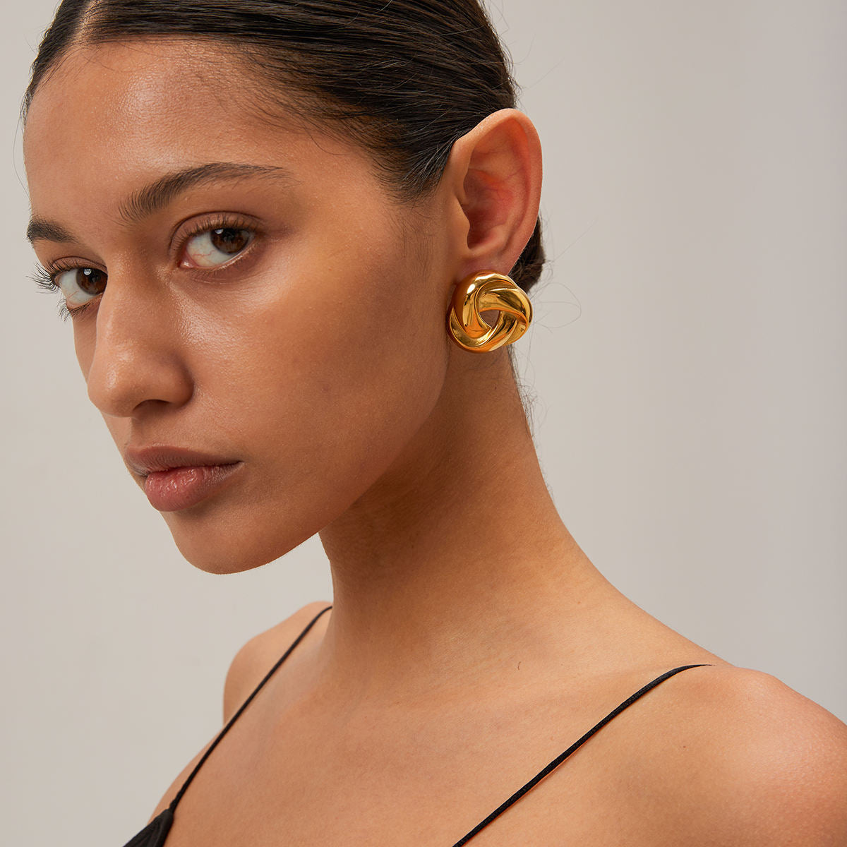 Twisted Triangle Chunky Stud Earring - 18K Gold Plated