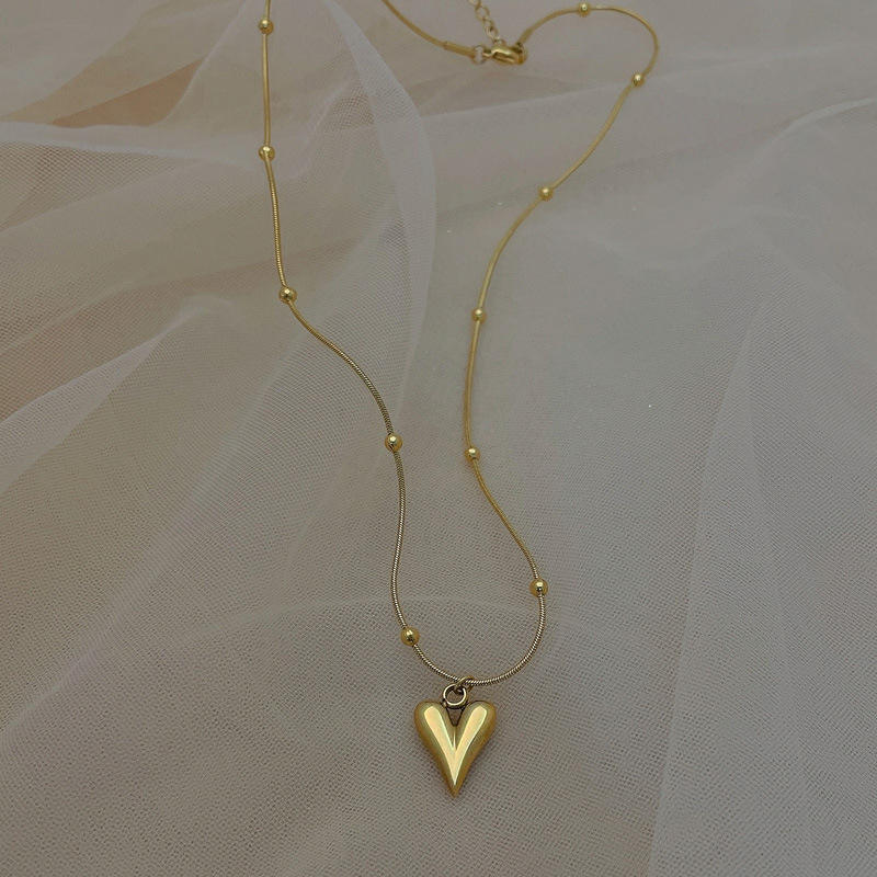 Minimal Heart Beads Necklace - 18k Gold Plated