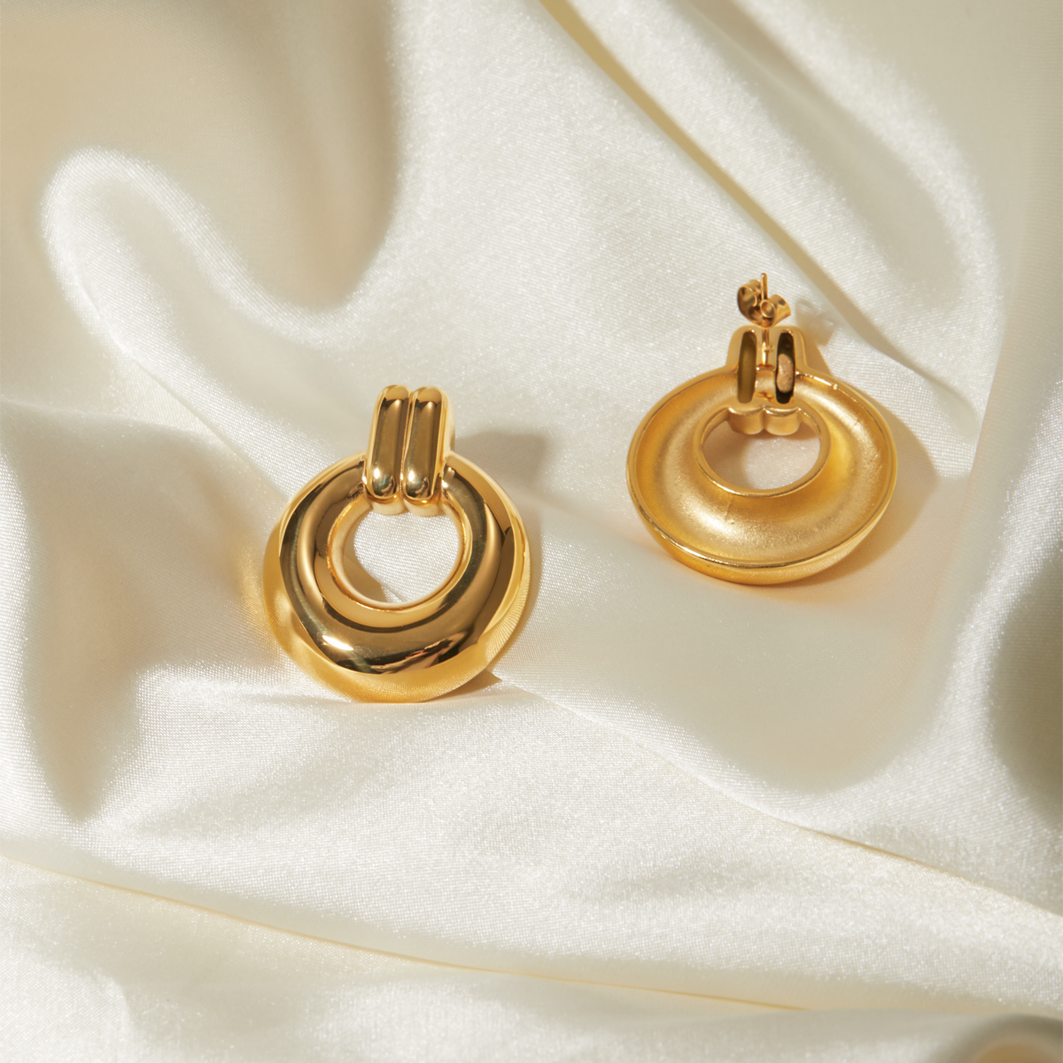 Circle Line Hoop Earring - 18K Gold Plated