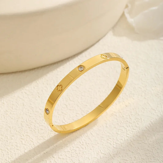 Diamond Flower Bangle - 18K Gold Plated